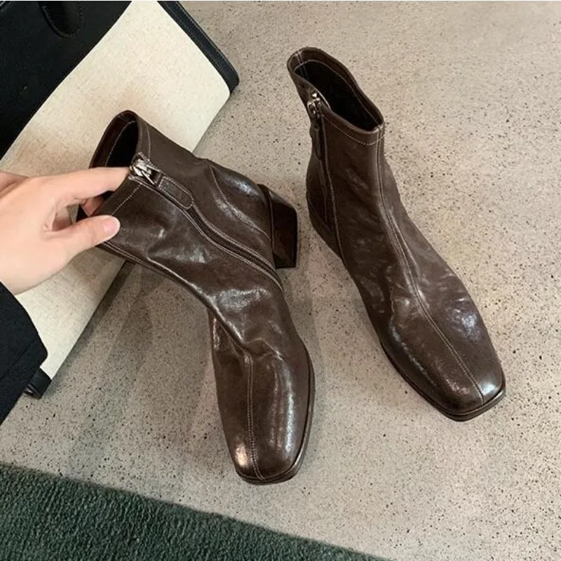 Novos Sapatos Femininos, Botas - New Ethnic Fashion avaliação e preço