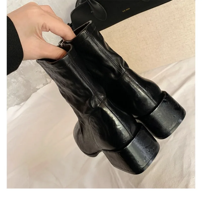 Novos Sapatos Femininos, Botas - New Ethnic Fashion avaliação e preço