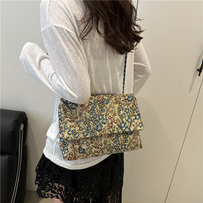 Bolsa de Mão Elegante de Estil - Urban Ethnic Fashion avaliação e preço