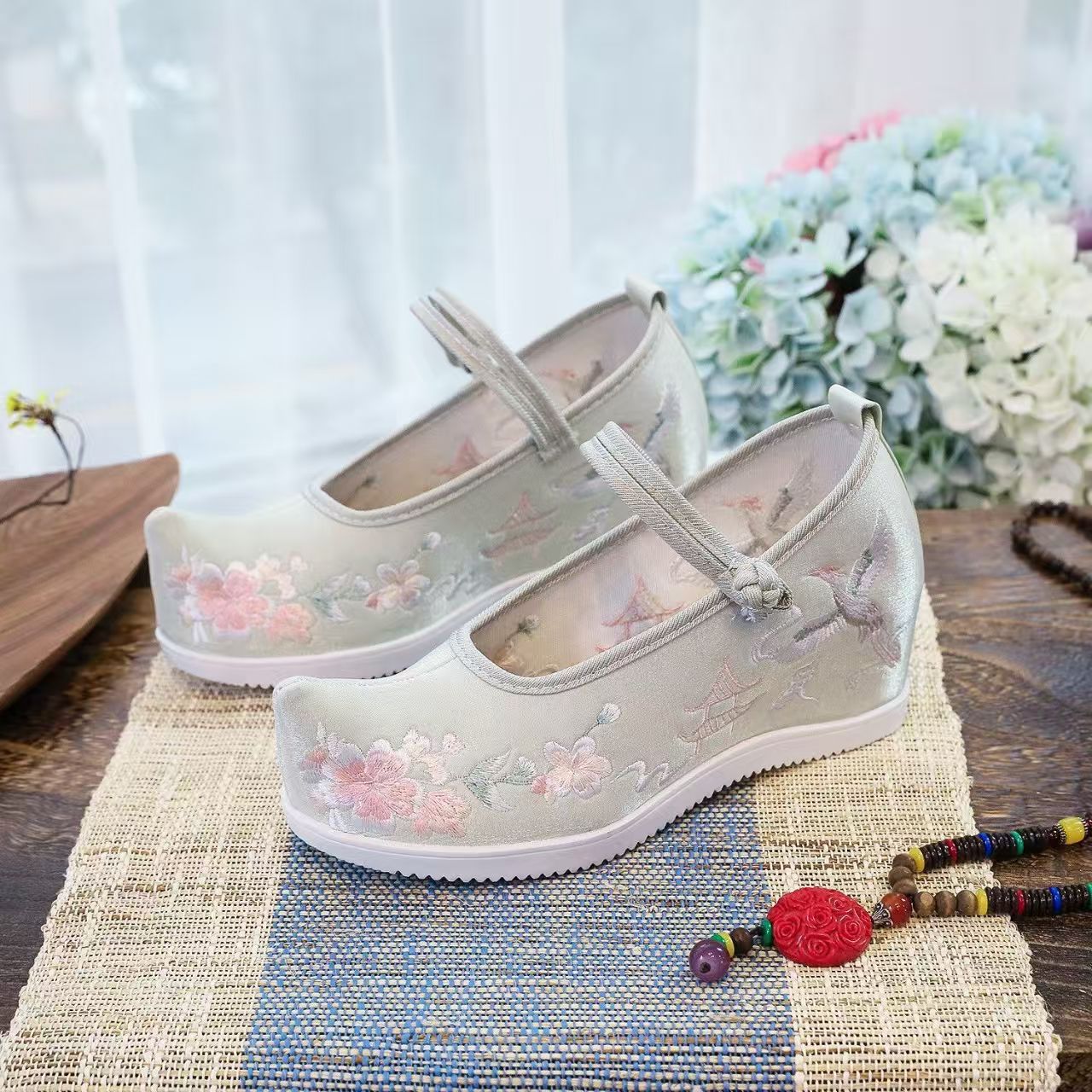 Mulheres aumentadas sapatos bo - Ethnic Style avaliação e preço