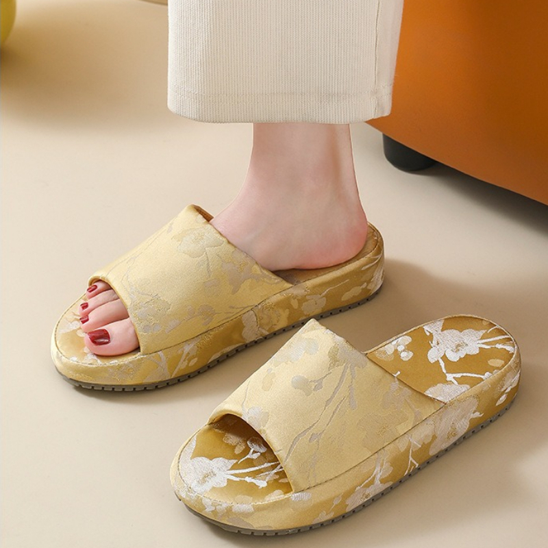 Chinelos de Plataforma Interno - Ethnic Style avaliação e preço